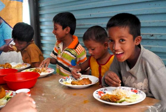 Basmah Food for hungry Rohingya refugees